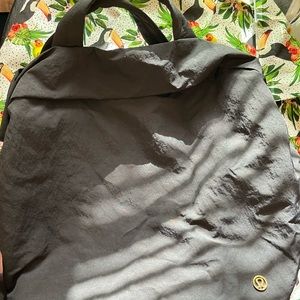 On my level bag 2.0 19L black/gold